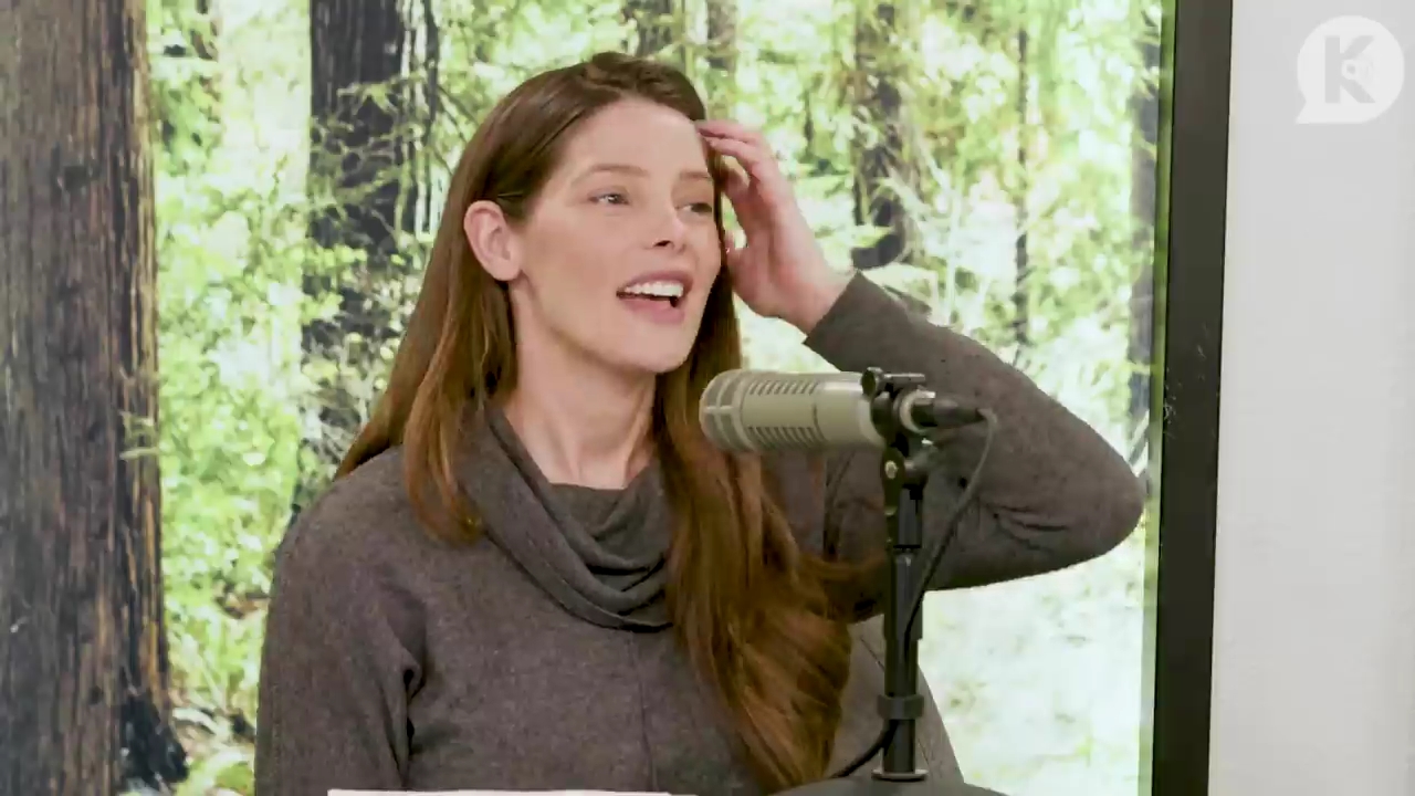 Ashley-Greene-dot-nl_TheTwilightEffect-TwilightCostumeDesignerWendyChuck2702.jpg Ashley-Greene-dot-nl_TheTwilightEffect-TwilightCostumeDesignerWendyChuck2702.jpg