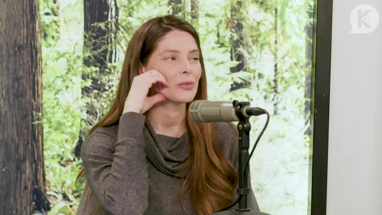 Ashley-Greene-dot-nl_TheTwilightEffect-TwilightCostumeDesignerWendyChuck2903.jpg Ashley-Greene-dot-nl_TheTwilightEffect-TwilightCostumeDesignerWendyChuck2903.jpg