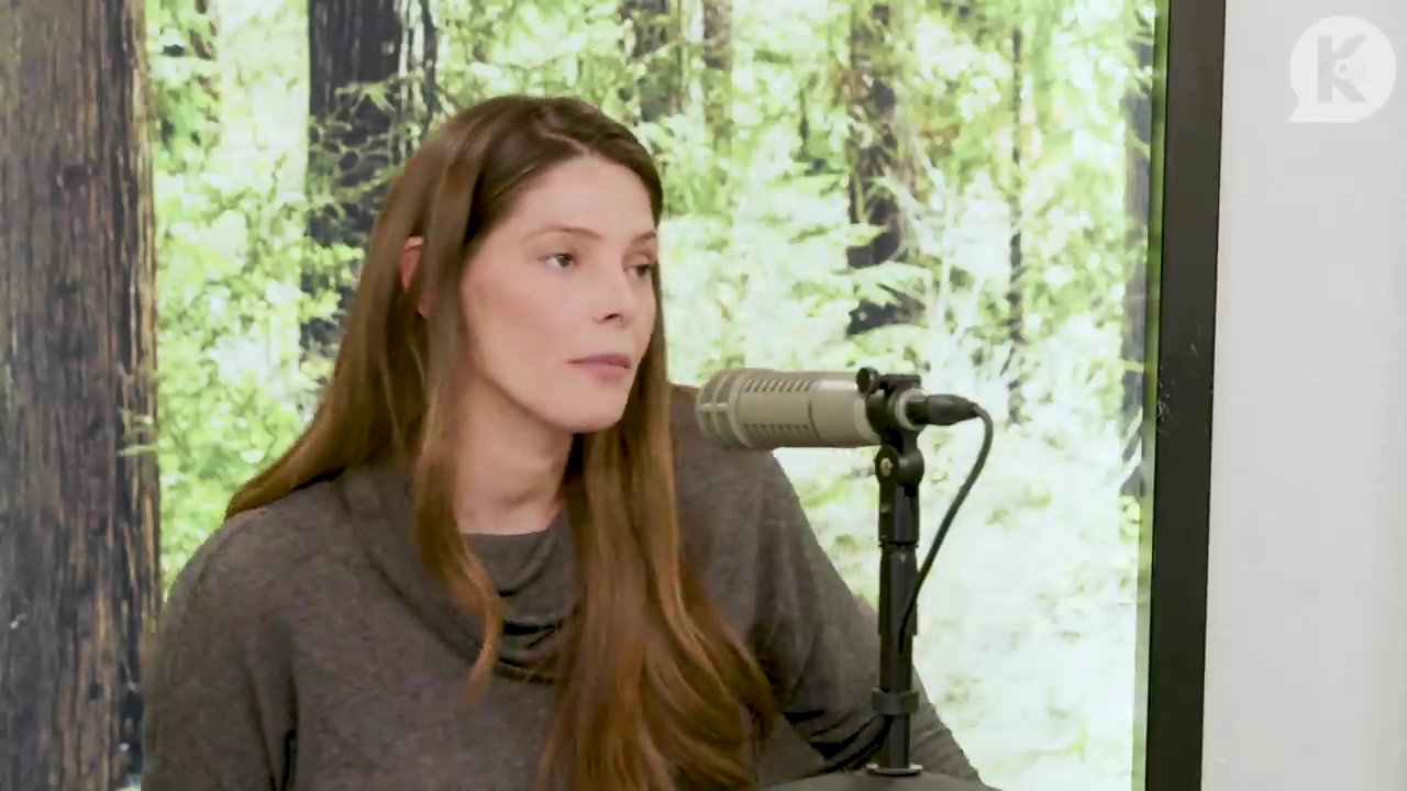 Ashley-Greene-dot-nl_TheTwilightEffect-TwilightCostumeDesignerWendyChuck2913.jpg Ashley-Greene-dot-nl_TheTwilightEffect-TwilightCostumeDesignerWendyChuck2913.jpg