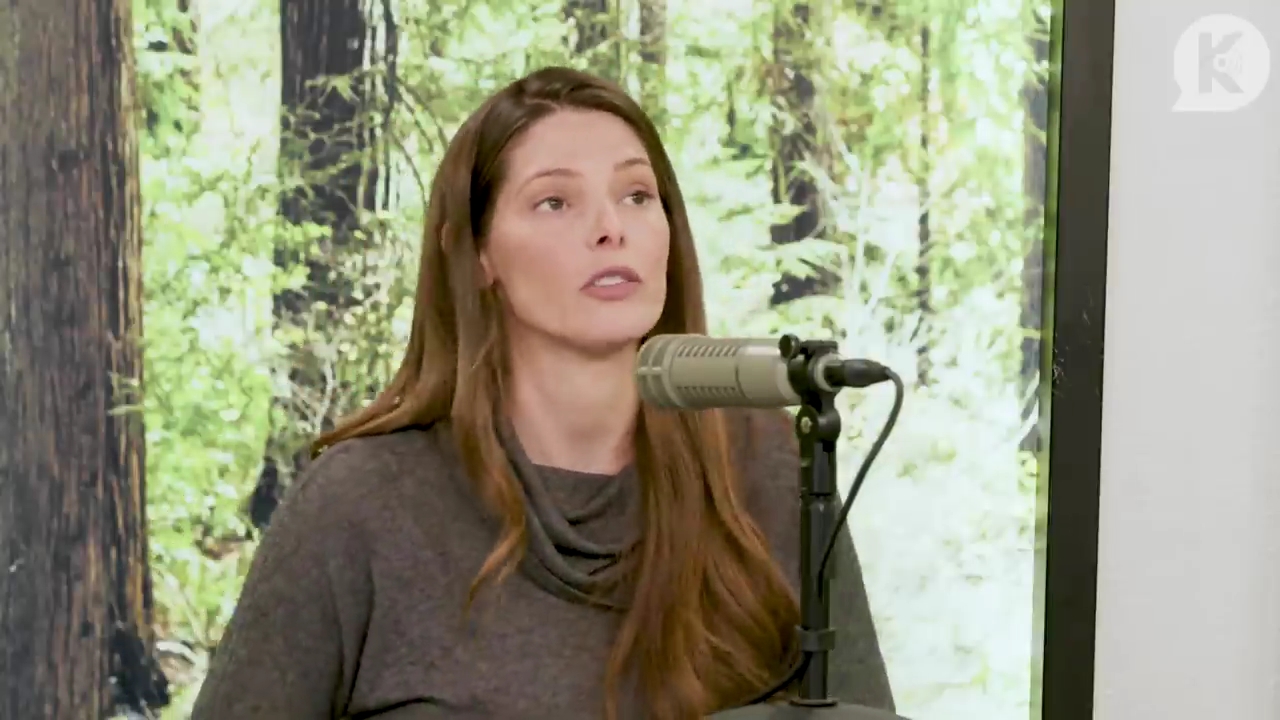 Ashley-Greene-dot-nl_TheTwilightEffect-TwilightCostumeDesignerWendyChuck2914.jpg Ashley-Greene-dot-nl_TheTwilightEffect-TwilightCostumeDesignerWendyChuck2914.jpg