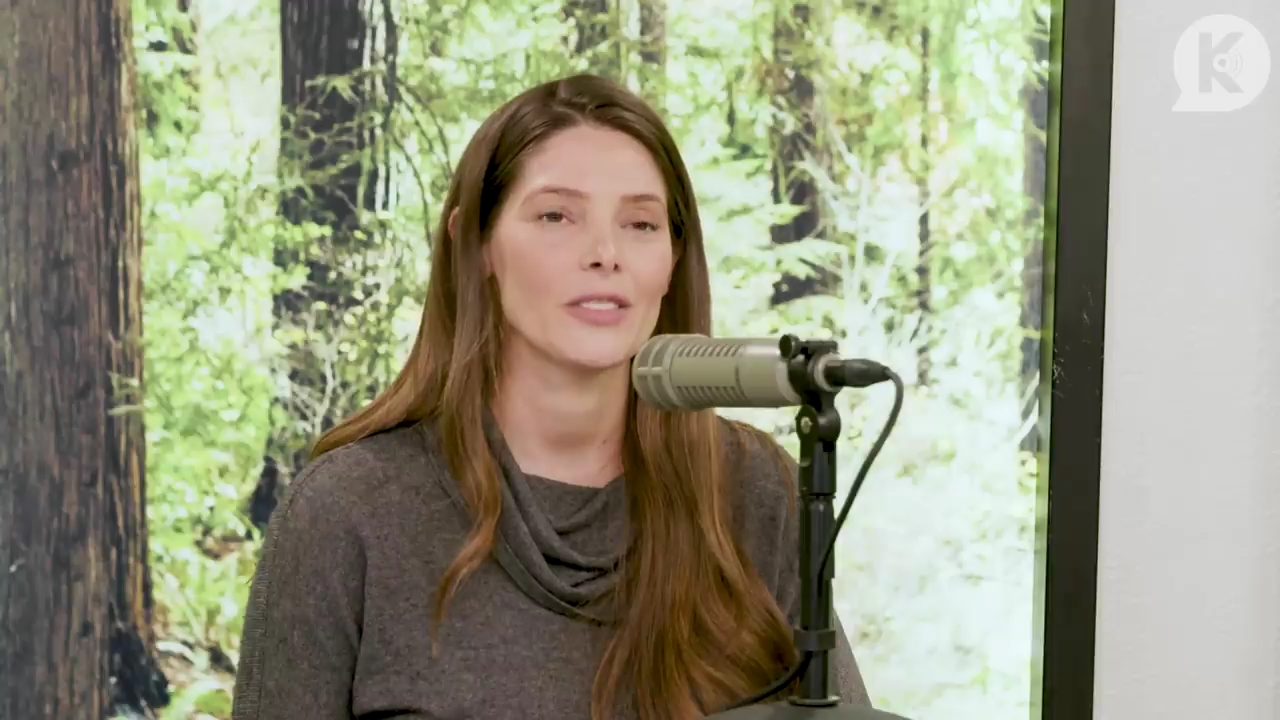 Ashley-Greene-dot-nl_TheTwilightEffect-TwilightCostumeDesignerWendyChuck2921.jpg Ashley-Greene-dot-nl_TheTwilightEffect-TwilightCostumeDesignerWendyChuck2921.jpg