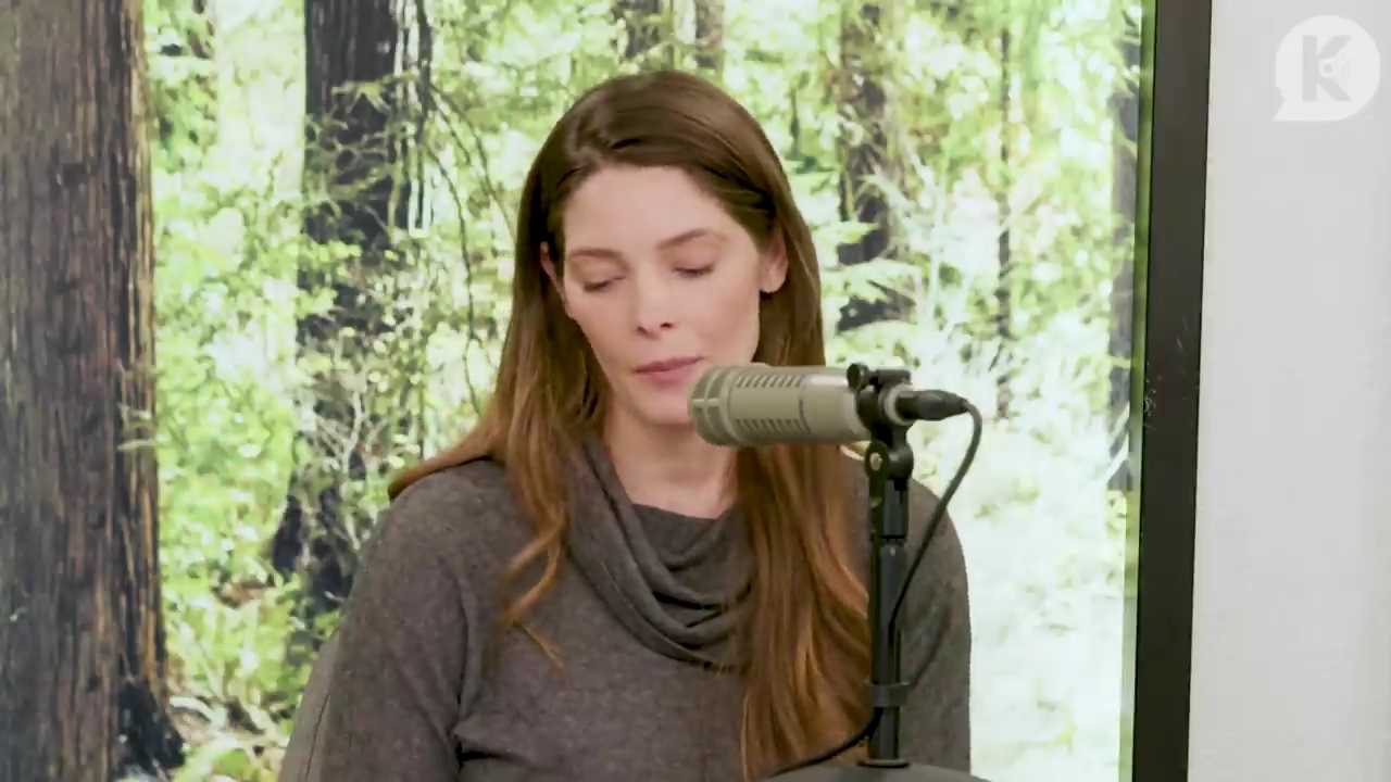 Ashley-Greene-dot-nl_TheTwilightEffect-TwilightCostumeDesignerWendyChuck2981.jpg Ashley-Greene-dot-nl_TheTwilightEffect-TwilightCostumeDesignerWendyChuck2981.jpg