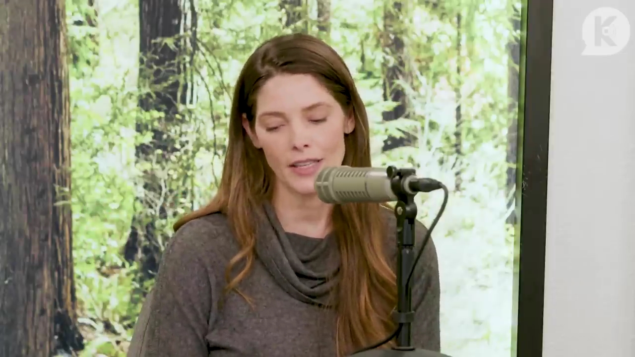 Ashley-Greene-dot-nl_TheTwilightEffect-TwilightCostumeDesignerWendyChuck2982.jpg Ashley-Greene-dot-nl_TheTwilightEffect-TwilightCostumeDesignerWendyChuck2982.jpg