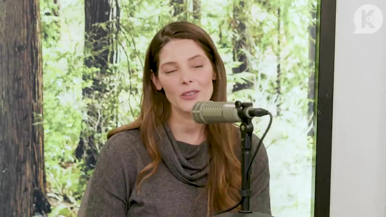 Ashley-Greene-dot-nl_TheTwilightEffect-TwilightCostumeDesignerWendyChuck3009.jpg Ashley-Greene-dot-nl_TheTwilightEffect-TwilightCostumeDesignerWendyChuck3009.jpg