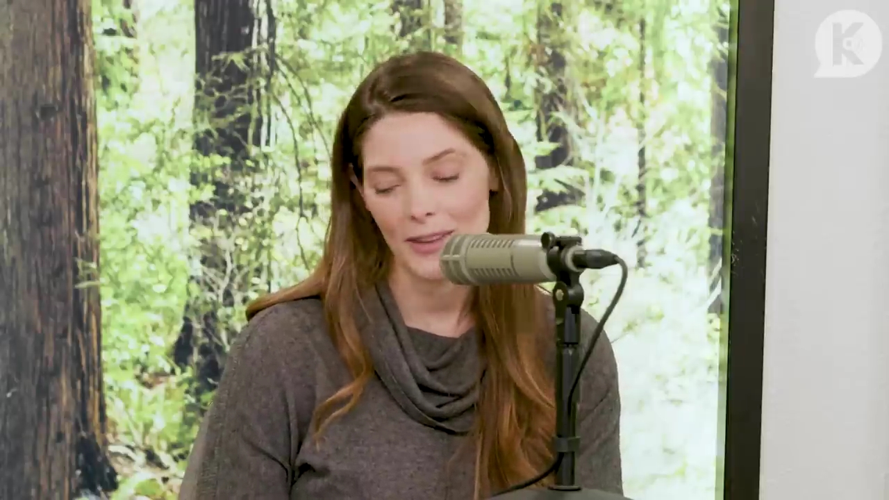 Ashley-Greene-dot-nl_TheTwilightEffect-TwilightCostumeDesignerWendyChuck3010.jpg Ashley-Greene-dot-nl_TheTwilightEffect-TwilightCostumeDesignerWendyChuck3010.jpg