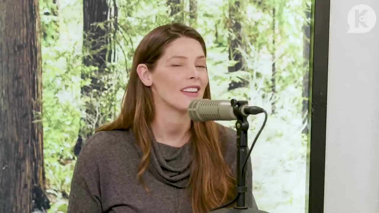 Ashley-Greene-dot-nl_TheTwilightEffect-TwilightCostumeDesignerWendyChuck3059.jpg Ashley-Greene-dot-nl_TheTwilightEffect-TwilightCostumeDesignerWendyChuck3059.jpg