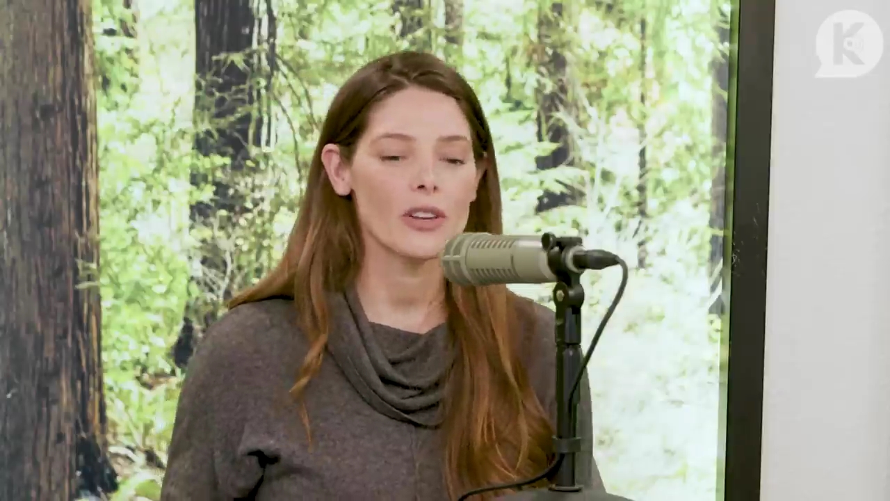 Ashley-Greene-dot-nl_TheTwilightEffect-TwilightCostumeDesignerWendyChuck3082.jpg Ashley-Greene-dot-nl_TheTwilightEffect-TwilightCostumeDesignerWendyChuck3082.jpg