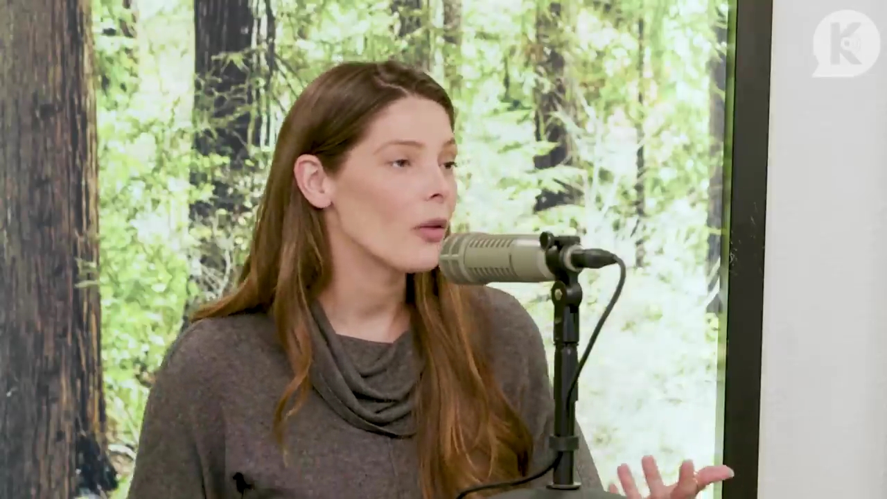 Ashley-Greene-dot-nl_TheTwilightEffect-TwilightCostumeDesignerWendyChuck3085.jpg Ashley-Greene-dot-nl_TheTwilightEffect-TwilightCostumeDesignerWendyChuck3085.jpg