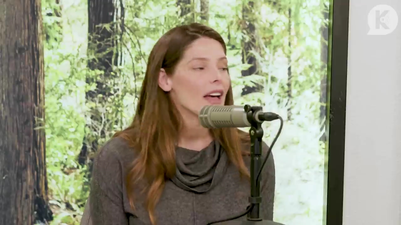 Ashley-Greene-dot-nl_TheTwilightEffect-TwilightCostumeDesignerWendyChuck3410.jpg Ashley-Greene-dot-nl_TheTwilightEffect-TwilightCostumeDesignerWendyChuck3410.jpg