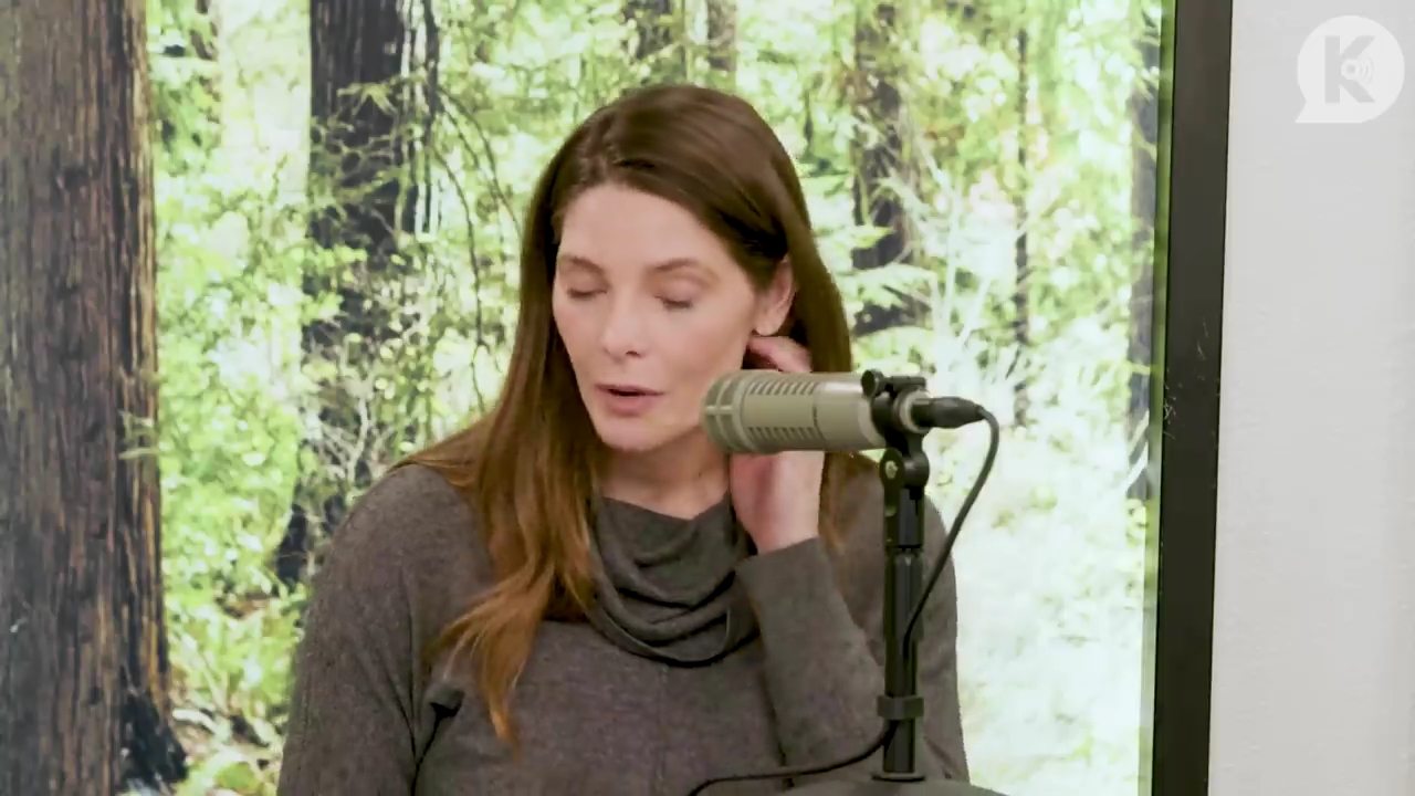 Ashley-Greene-dot-nl_TheTwilightEffect-TwilightCostumeDesignerWendyChuck3457.jpg Ashley-Greene-dot-nl_TheTwilightEffect-TwilightCostumeDesignerWendyChuck3457.jpg