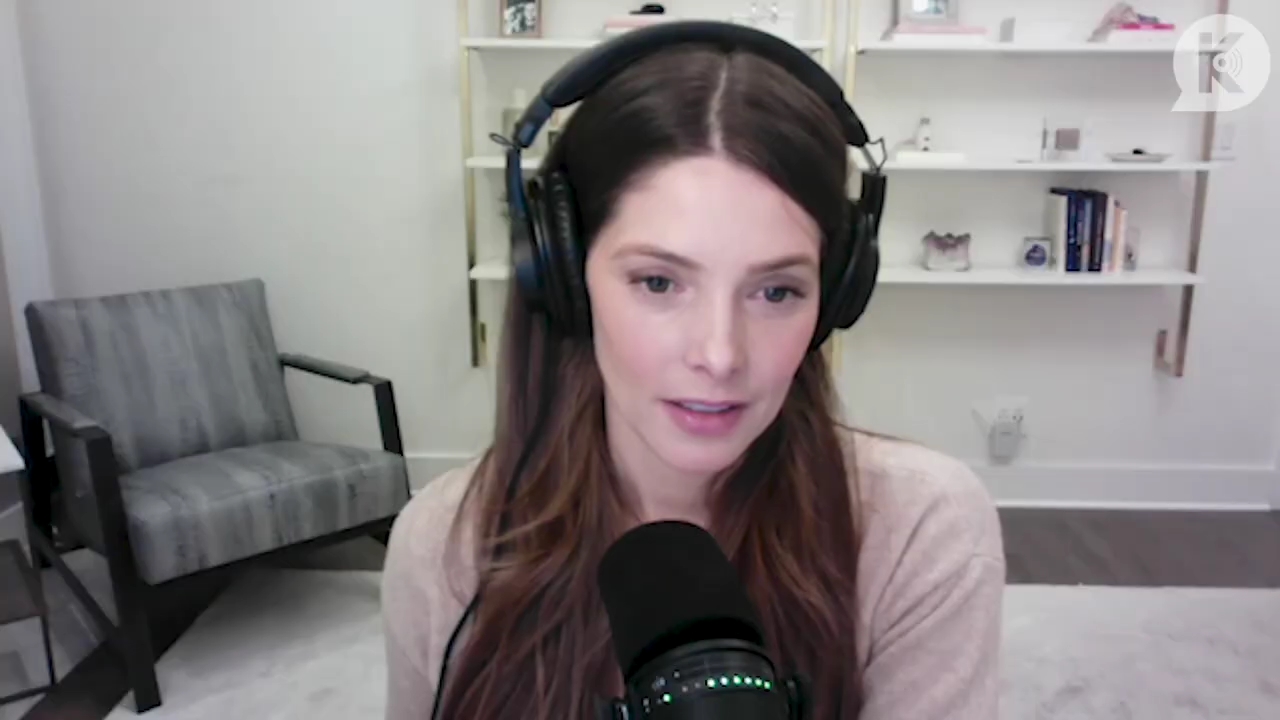 Ashley-Greene-dot-nl_TheTwilightEffect-Finale2MidnightSunandStorytellers0158.jpg