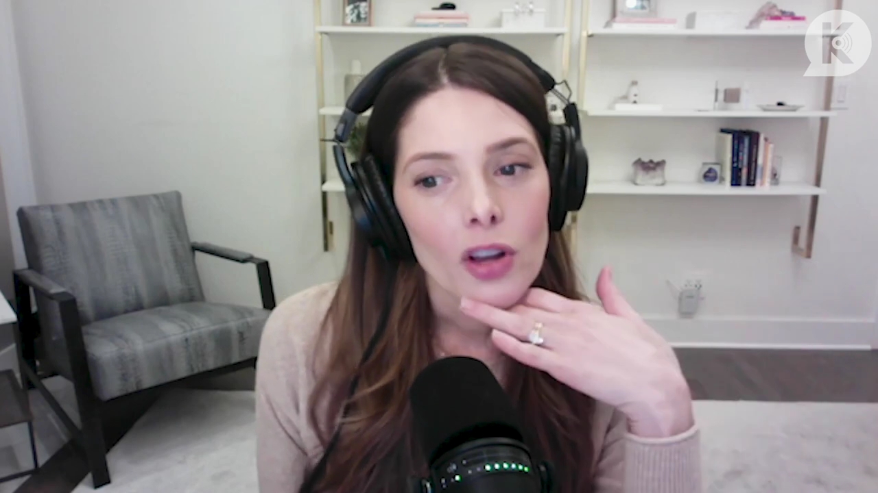 Ashley-Greene-dot-nl_TheTwilightEffect-Finale2MidnightSunandStorytellers0212.jpg Ashley-Greene-dot-nl_TheTwilightEffect-Finale2MidnightSunandStorytellers0212.jpg