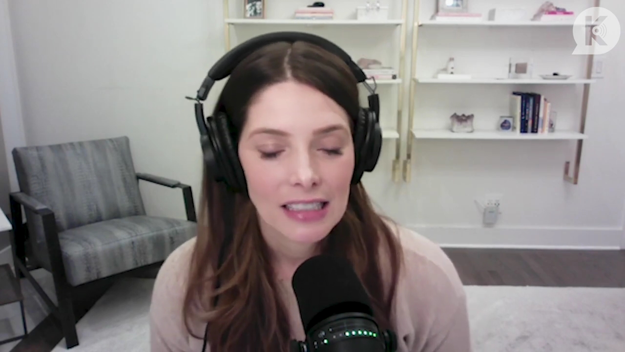 Ashley-Greene-dot-nl_TheTwilightEffect-Finale2MidnightSunandStorytellers0489.jpg