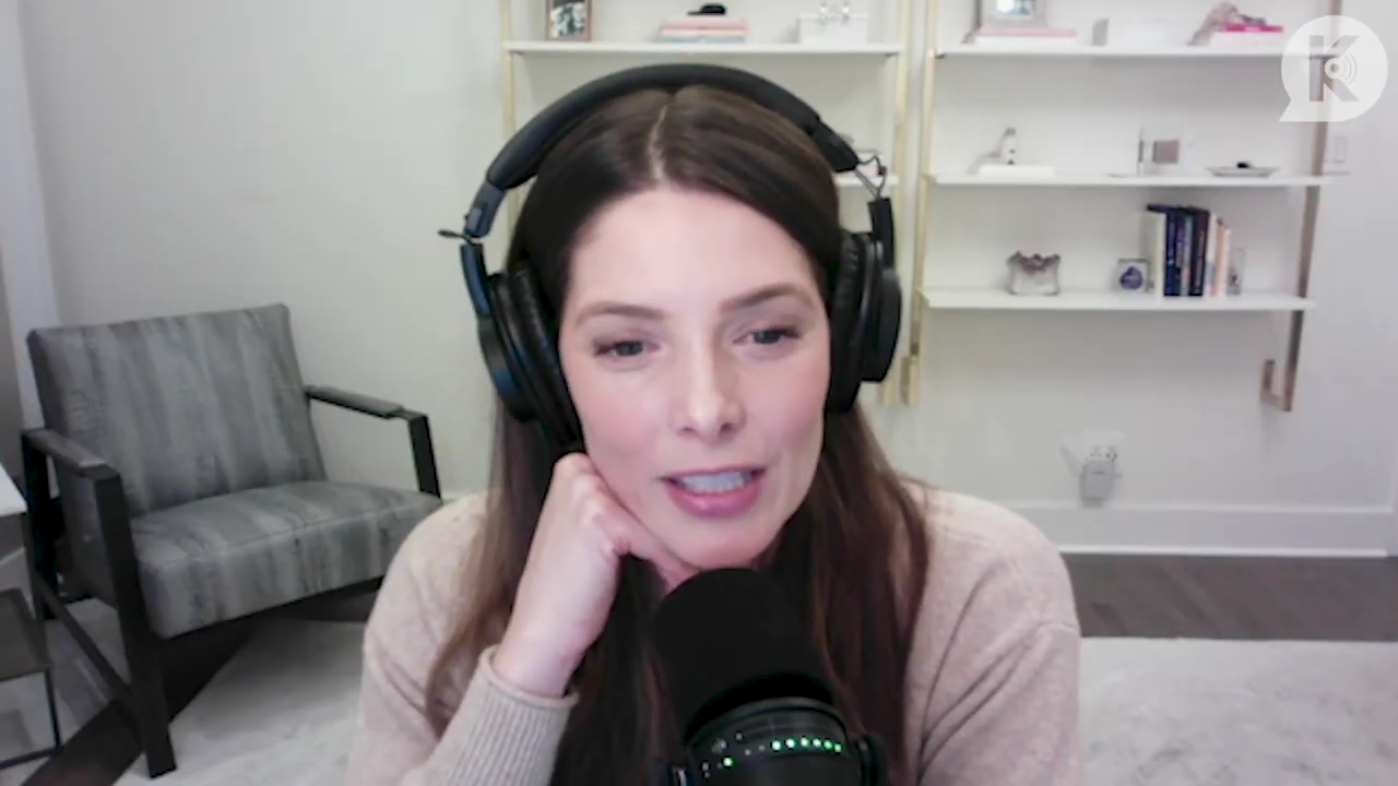 Ashley-Greene-dot-nl_TheTwilightEffect-Finale2MidnightSunandStorytellers0575.jpg Ashley-Greene-dot-nl_TheTwilightEffect-Finale2MidnightSunandStorytellers0575.jpg