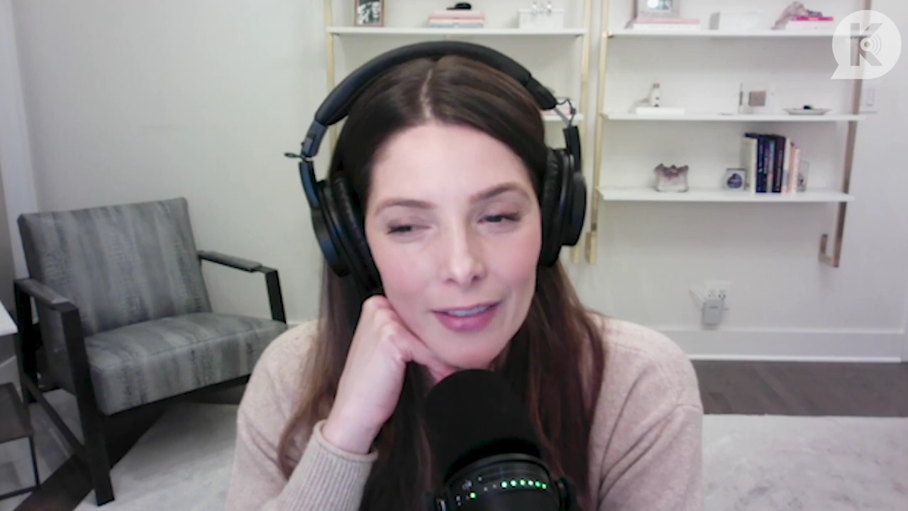 Ashley-Greene-dot-nl_TheTwilightEffect-Finale2MidnightSunandStorytellers0576.jpg Ashley-Greene-dot-nl_TheTwilightEffect-Finale2MidnightSunandStorytellers0576.jpg