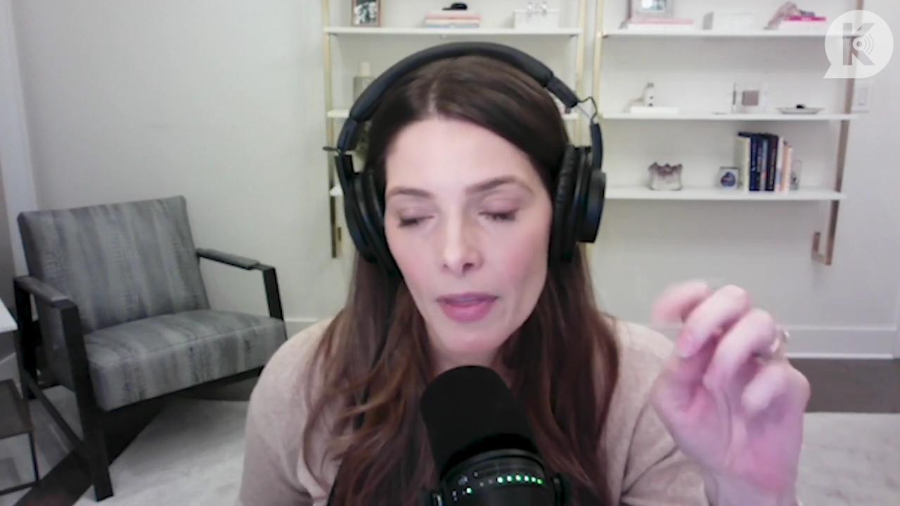 Ashley-Greene-dot-nl_TheTwilightEffect-Finale2MidnightSunandStorytellers0617.jpg Ashley-Greene-dot-nl_TheTwilightEffect-Finale2MidnightSunandStorytellers0617.jpg