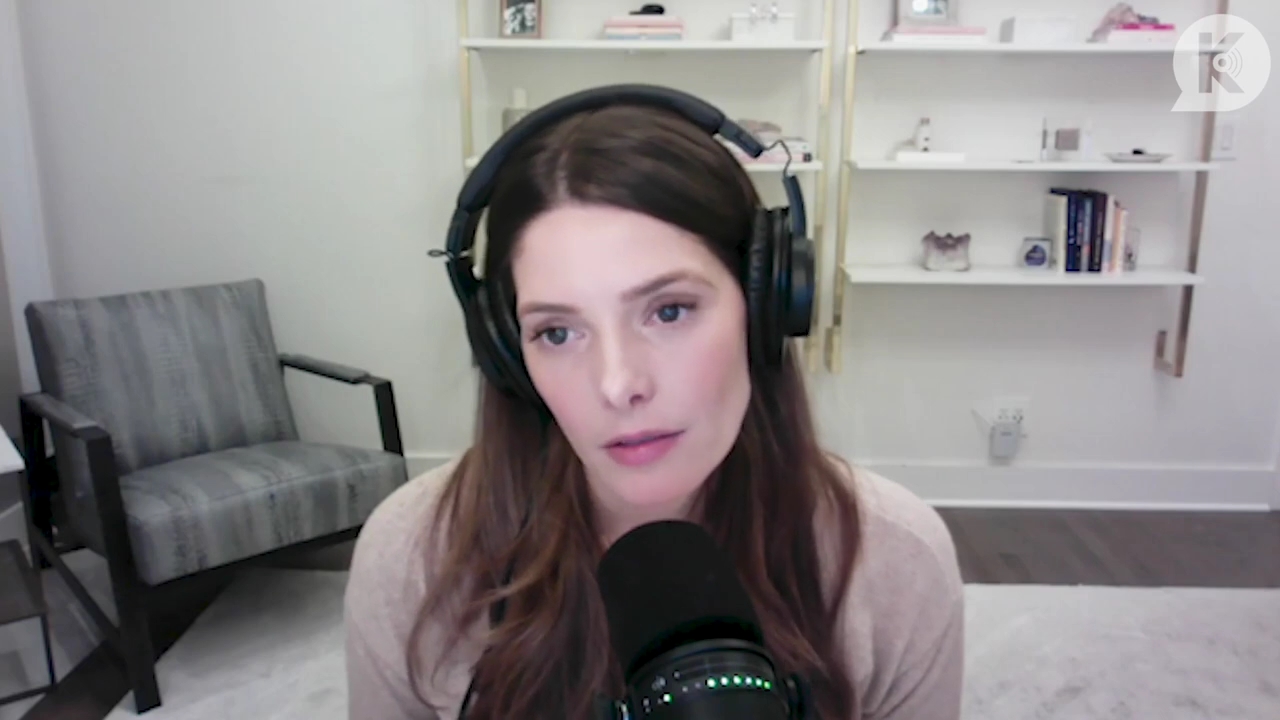 Ashley-Greene-dot-nl_TheTwilightEffect-Finale2MidnightSunandStorytellers0645.jpg Ashley-Greene-dot-nl_TheTwilightEffect-Finale2MidnightSunandStorytellers0645.jpg