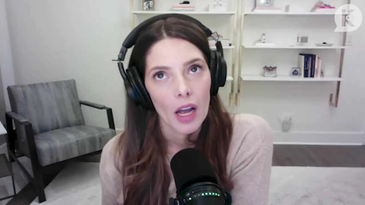 Ashley-Greene-dot-nl_TheTwilightEffect-Finale2MidnightSunandStorytellers0714.jpg Ashley-Greene-dot-nl_TheTwilightEffect-Finale2MidnightSunandStorytellers0714.jpg