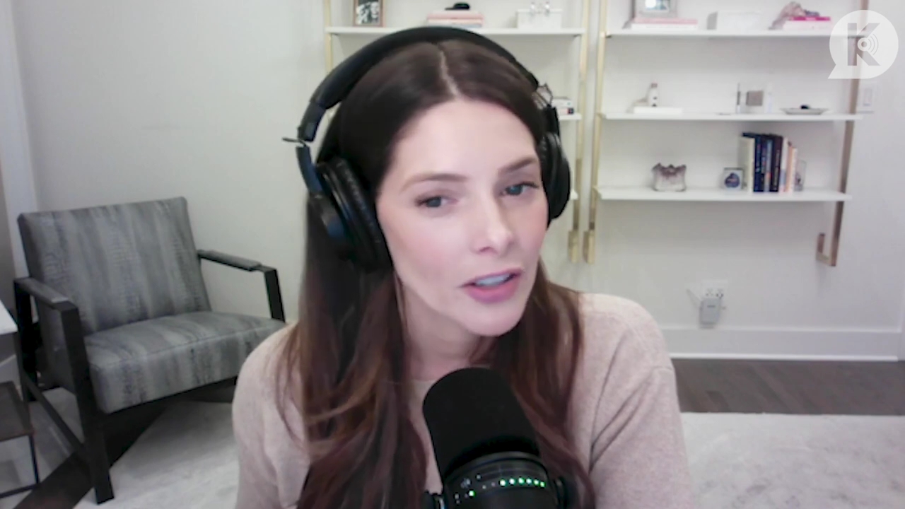 Ashley-Greene-dot-nl_TheTwilightEffect-Finale2MidnightSunandStorytellers1025.jpg Ashley-Greene-dot-nl_TheTwilightEffect-Finale2MidnightSunandStorytellers1025.jpg