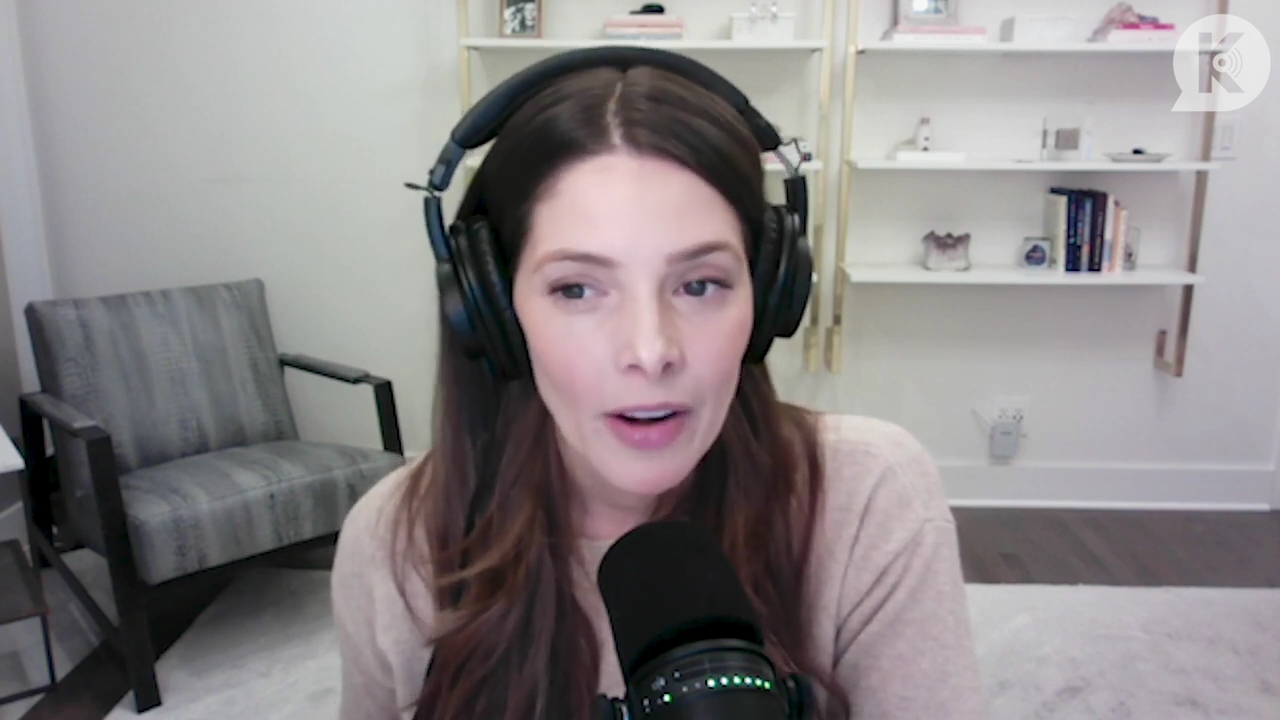 Ashley-Greene-dot-nl_TheTwilightEffect-Finale2MidnightSunandStorytellers1028.jpg Ashley-Greene-dot-nl_TheTwilightEffect-Finale2MidnightSunandStorytellers1028.jpg