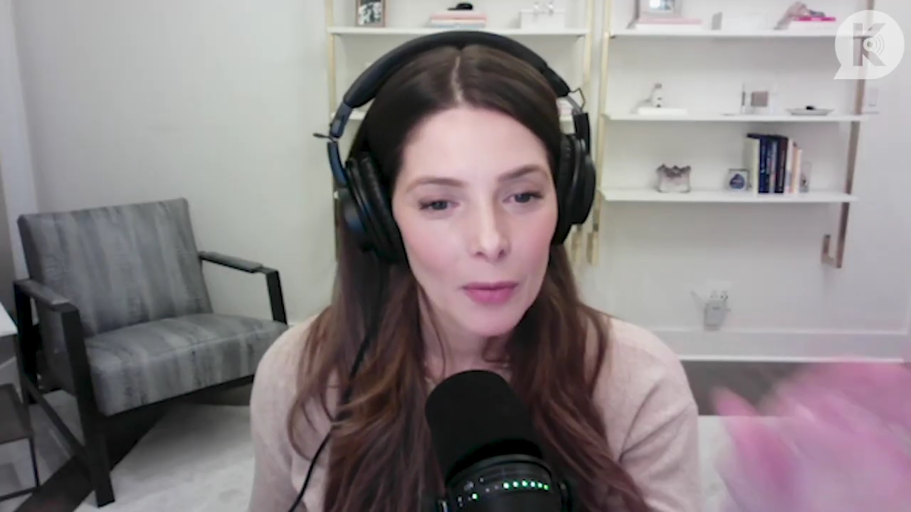 Ashley-Greene-dot-nl_TheTwilightEffect-Finale2MidnightSunandStorytellers1229.jpg Ashley-Greene-dot-nl_TheTwilightEffect-Finale2MidnightSunandStorytellers1229.jpg