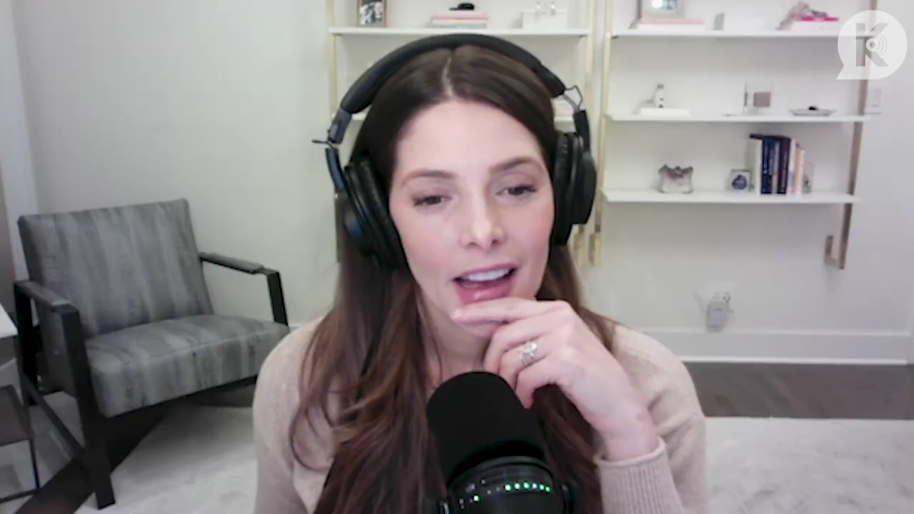 Ashley-Greene-dot-nl_TheTwilightEffect-Finale2MidnightSunandStorytellers1247.jpg