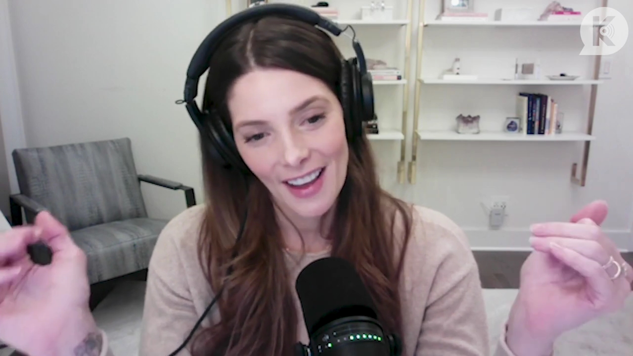 Ashley-Greene-dot-nl_TheTwilightEffect-Finale2MidnightSunandStorytellers1502.jpg Ashley-Greene-dot-nl_TheTwilightEffect-Finale2MidnightSunandStorytellers1502.jpg