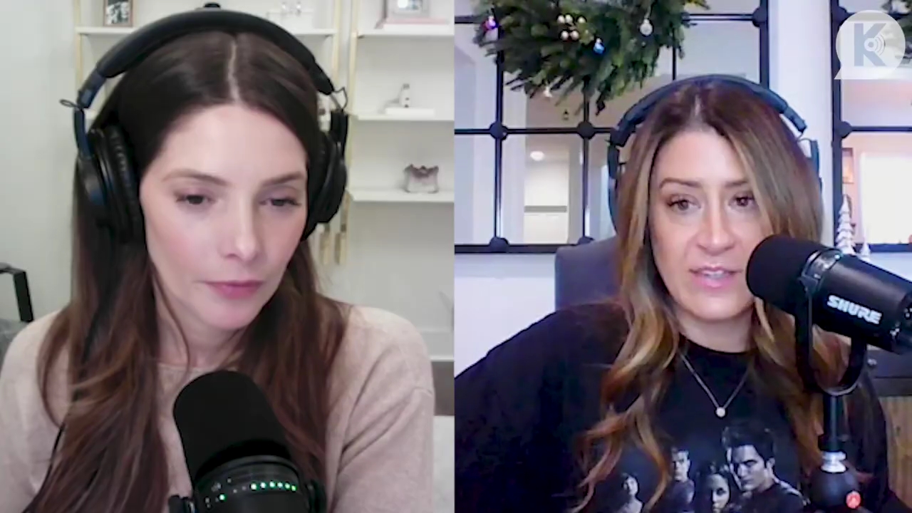 Ashley-Greene-dot-nl_TheTwilightEffect-Finale2MidnightSunandStorytellers1719.jpg Ashley-Greene-dot-nl_TheTwilightEffect-Finale2MidnightSunandStorytellers1719.jpg