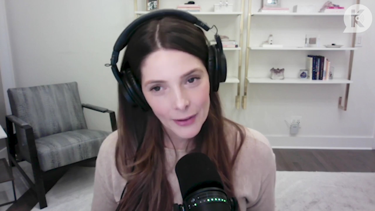 Ashley-Greene-dot-nl_TheTwilightEffect-Finale2MidnightSunandStorytellers1751.jpg Ashley-Greene-dot-nl_TheTwilightEffect-Finale2MidnightSunandStorytellers1751.jpg