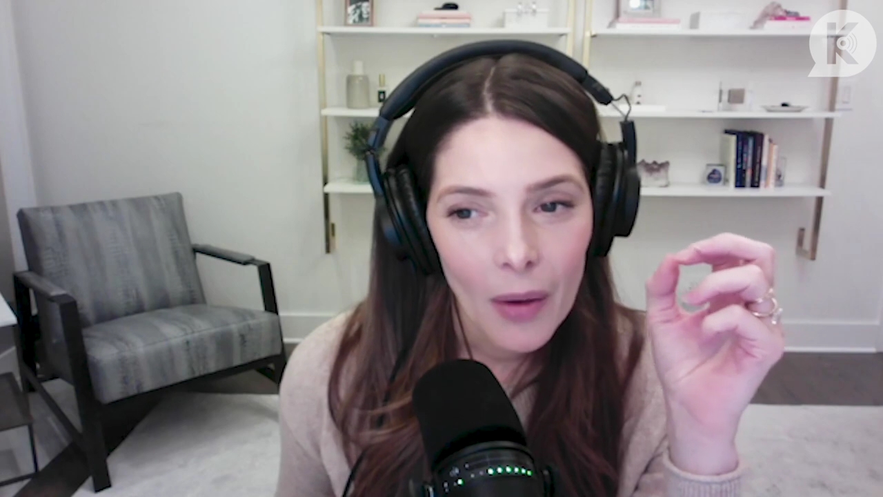 Ashley-Greene-dot-nl_TheTwilightEffect-Finale2MidnightSunandStorytellers2084.jpg Ashley-Greene-dot-nl_TheTwilightEffect-Finale2MidnightSunandStorytellers2084.jpg