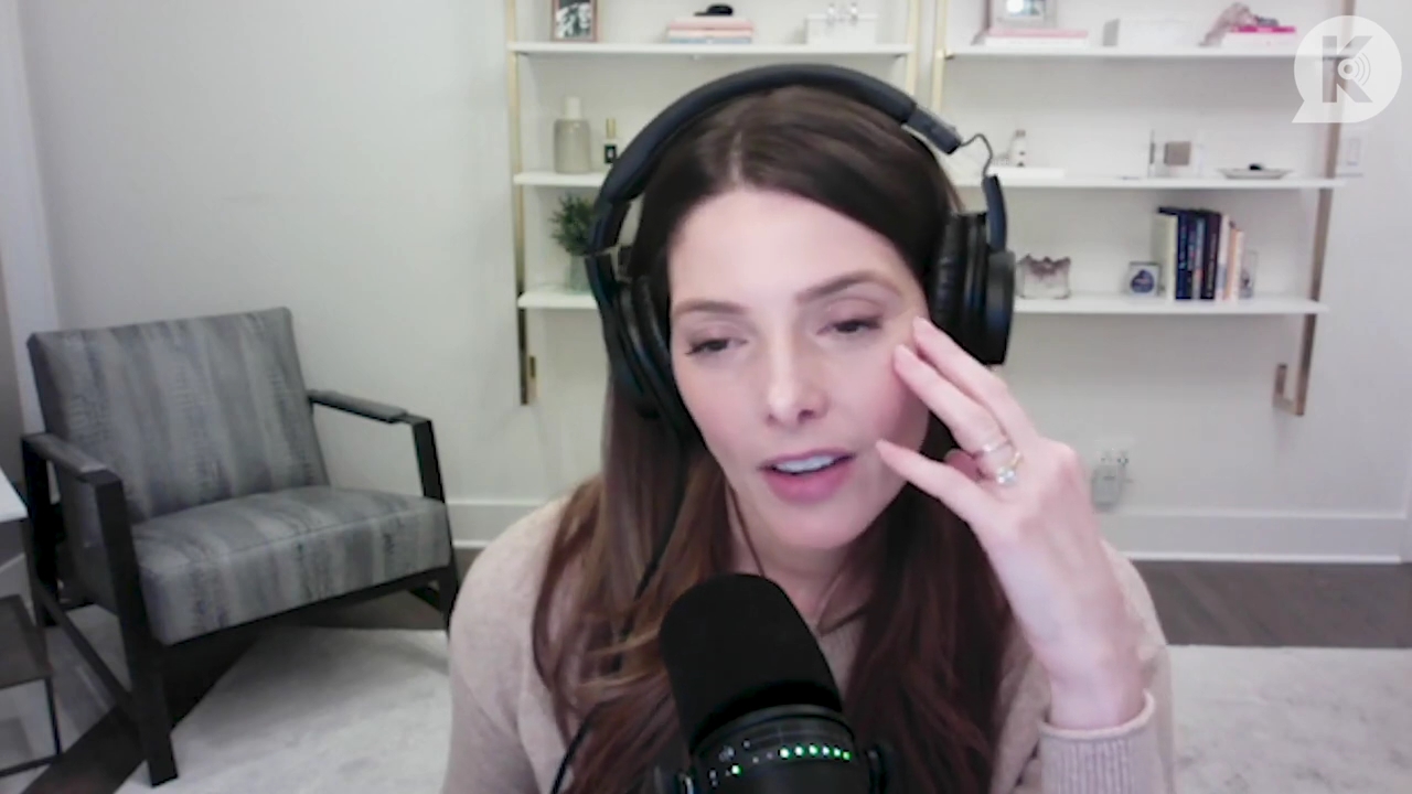 Ashley-Greene-dot-nl_TheTwilightEffect-Finale2MidnightSunandStorytellers2086.jpg Ashley-Greene-dot-nl_TheTwilightEffect-Finale2MidnightSunandStorytellers2086.jpg