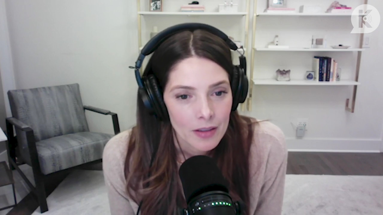 Ashley-Greene-dot-nl_TheTwilightEffect-Finale2MidnightSunandStorytellers2096.jpg Ashley-Greene-dot-nl_TheTwilightEffect-Finale2MidnightSunandStorytellers2096.jpg