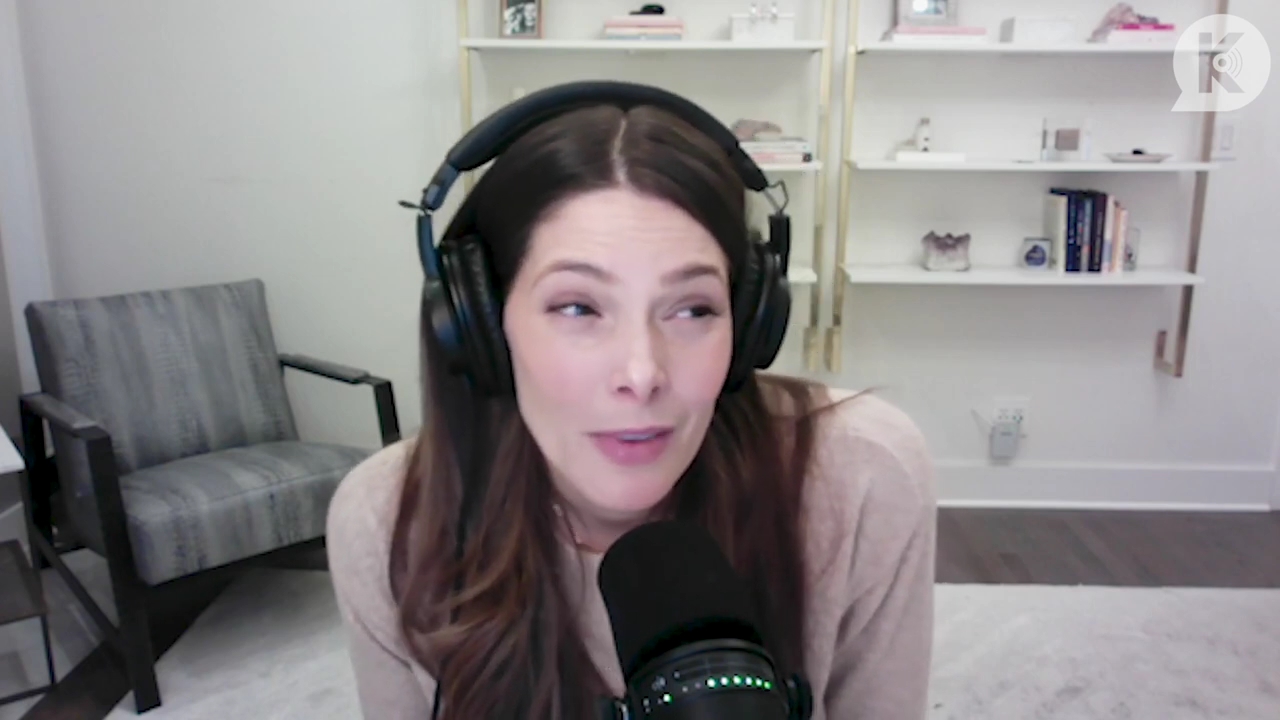 Ashley-Greene-dot-nl_TheTwilightEffect-Finale2MidnightSunandStorytellers2098.jpg Ashley-Greene-dot-nl_TheTwilightEffect-Finale2MidnightSunandStorytellers2098.jpg