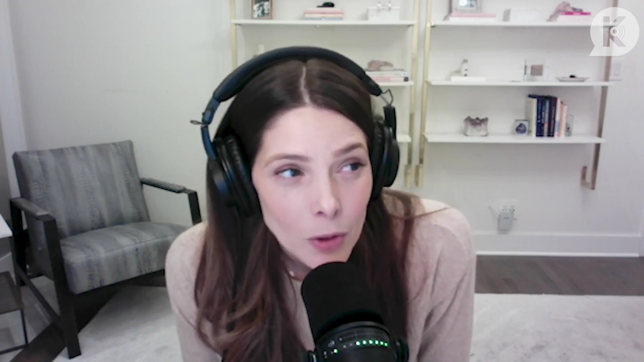 Ashley-Greene-dot-nl_TheTwilightEffect-Finale2MidnightSunandStorytellers2099.jpg Ashley-Greene-dot-nl_TheTwilightEffect-Finale2MidnightSunandStorytellers2099.jpg