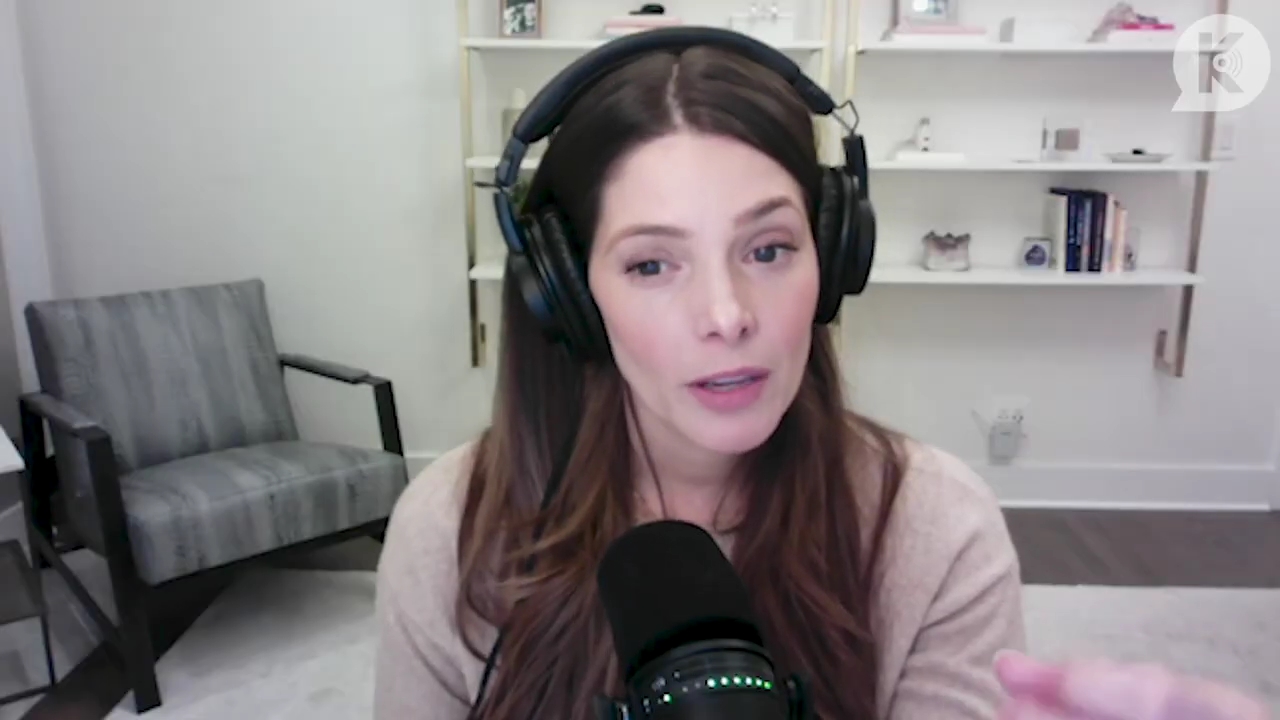 Ashley-Greene-dot-nl_TheTwilightEffect-Finale2MidnightSunandStorytellers2115.jpg Ashley-Greene-dot-nl_TheTwilightEffect-Finale2MidnightSunandStorytellers2115.jpg