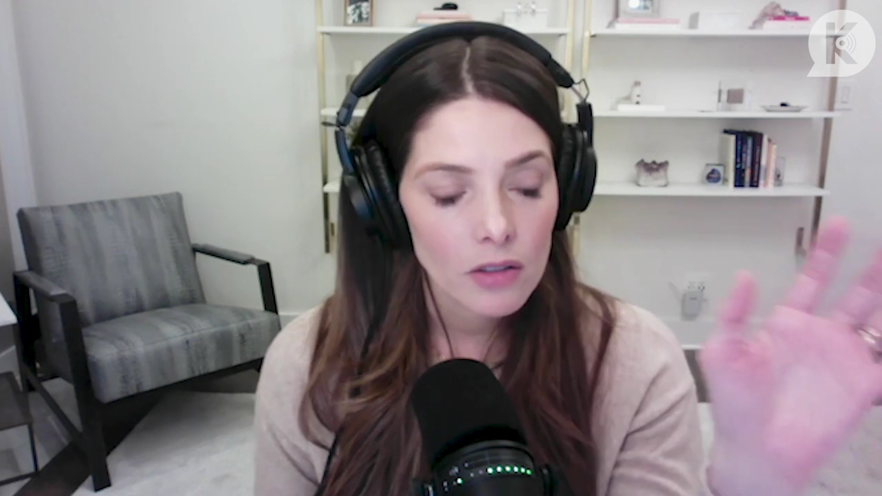 Ashley-Greene-dot-nl_TheTwilightEffect-Finale2MidnightSunandStorytellers2121.jpg Ashley-Greene-dot-nl_TheTwilightEffect-Finale2MidnightSunandStorytellers2121.jpg