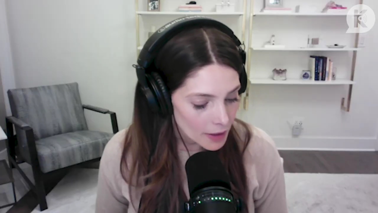 Ashley-Greene-dot-nl_TheTwilightEffect-Finale2MidnightSunandStorytellers2192.jpg Ashley-Greene-dot-nl_TheTwilightEffect-Finale2MidnightSunandStorytellers2192.jpg