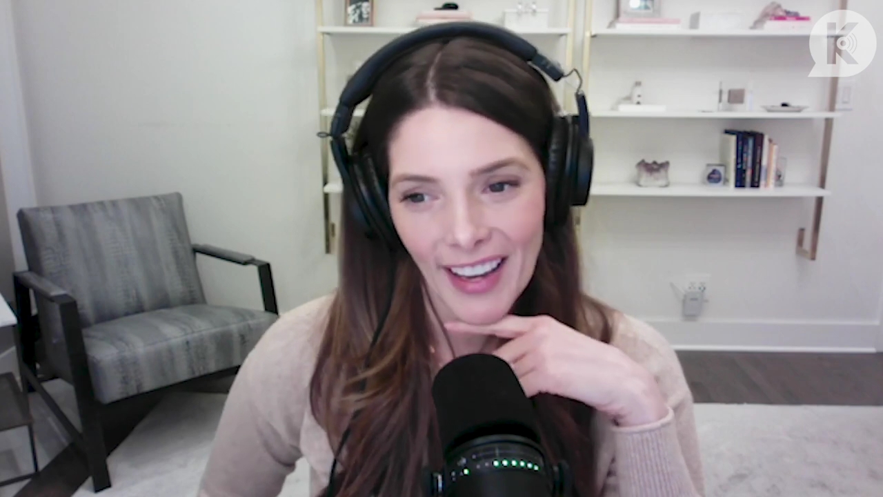 Ashley-Greene-dot-nl_TheTwilightEffect-Finale2MidnightSunandStorytellers2260.jpg