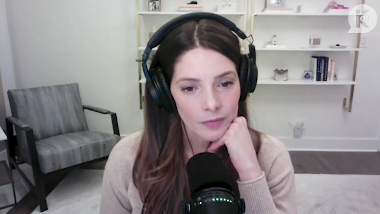 Ashley-Greene-dot-nl_TheTwilightEffect-Finale2MidnightSunandStorytellers2318.jpg