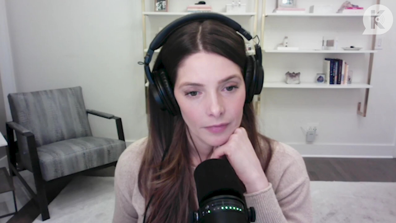Ashley-Greene-dot-nl_TheTwilightEffect-Finale2MidnightSunandStorytellers2338.jpg