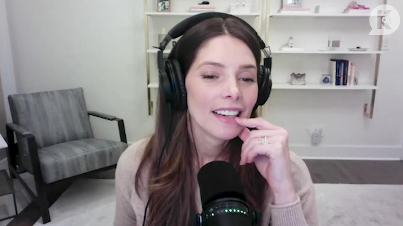 Ashley-Greene-dot-nl_TheTwilightEffect-Finale2MidnightSunandStorytellers2368.jpg