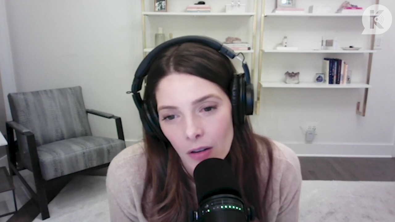 Ashley-Greene-dot-nl_TheTwilightEffect-Finale2MidnightSunandStorytellers2382.jpg Ashley-Greene-dot-nl_TheTwilightEffect-Finale2MidnightSunandStorytellers2382.jpg