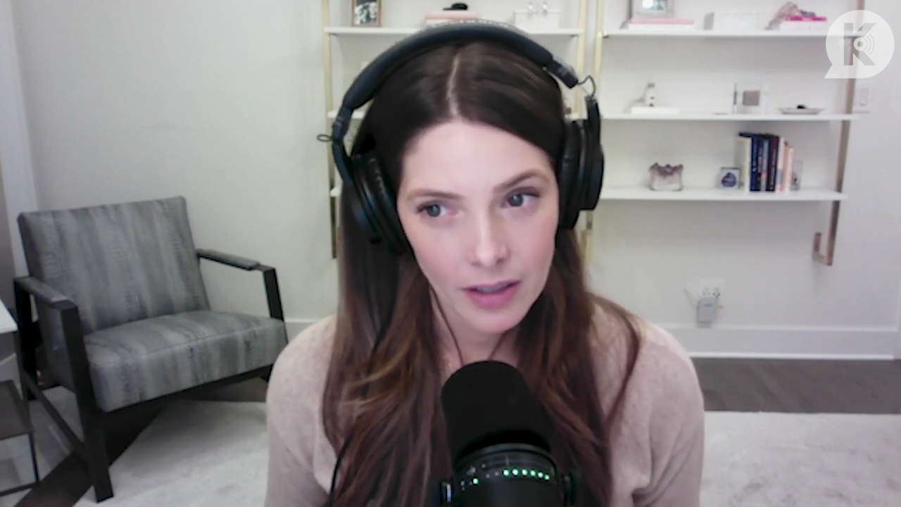 Ashley-Greene-dot-nl_TheTwilightEffect-Finale2MidnightSunandStorytellers2416.jpg