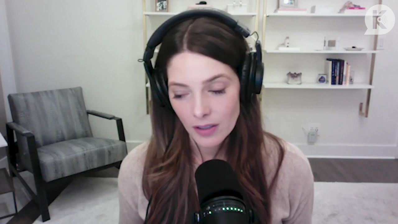 Ashley-Greene-dot-nl_TheTwilightEffect-Finale2MidnightSunandStorytellers2419.jpg