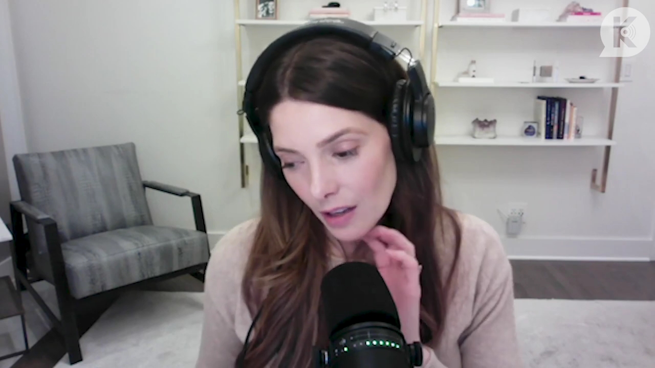 Ashley-Greene-dot-nl_TheTwilightEffect-Finale2MidnightSunandStorytellers2420.jpg