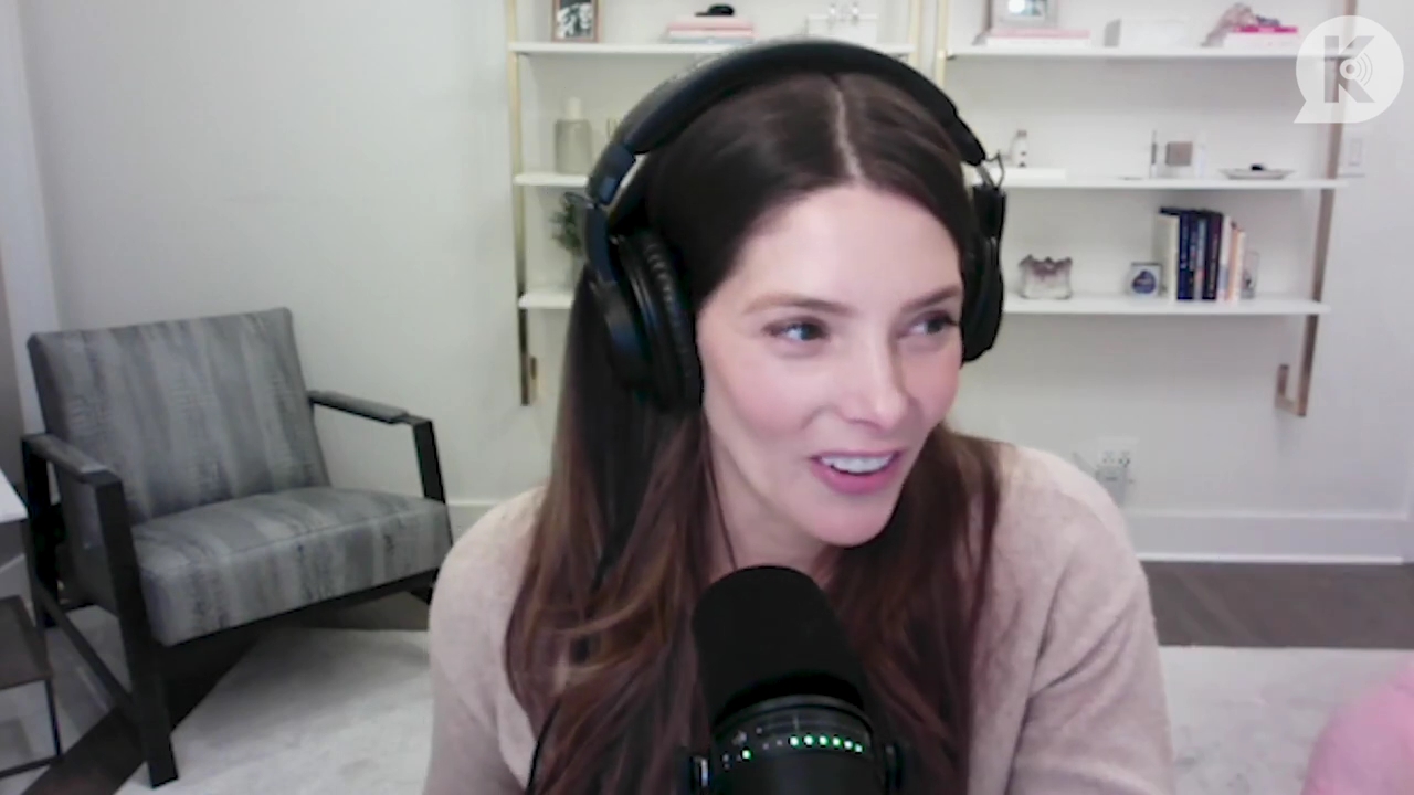 Ashley-Greene-dot-nl_TheTwilightEffect-Finale2MidnightSunandStorytellers2422.jpg
