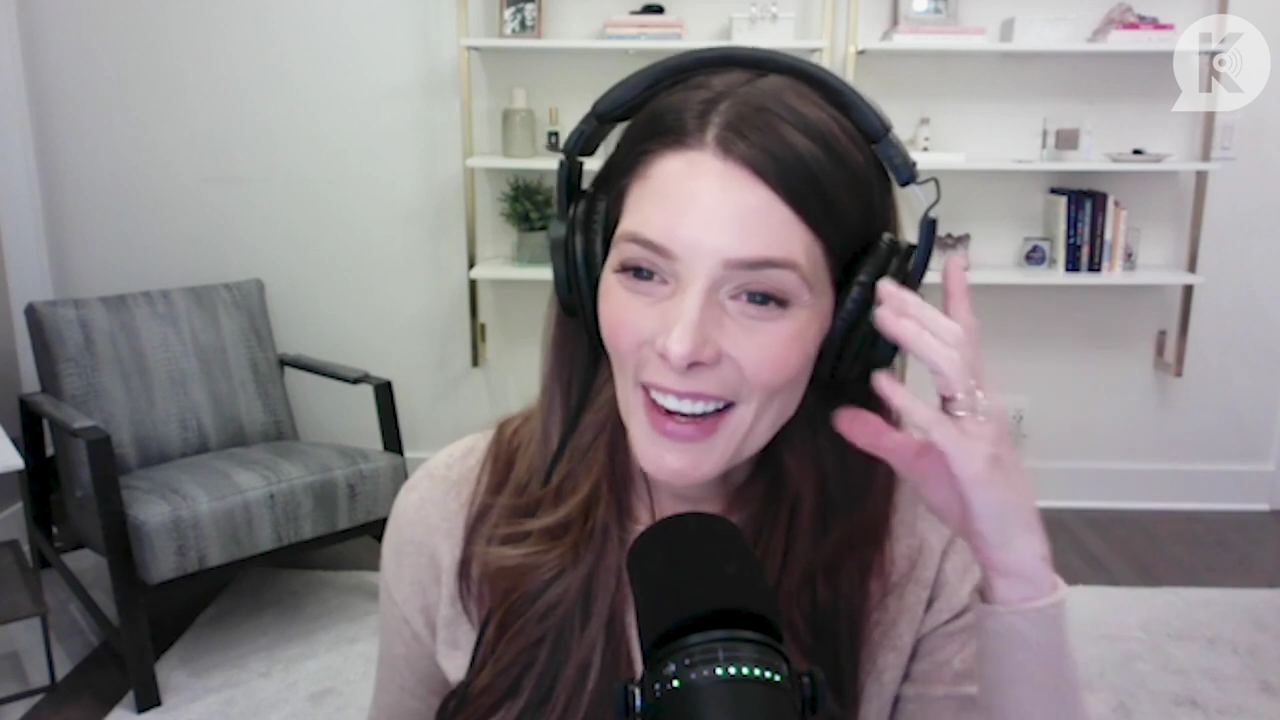 Ashley-Greene-dot-nl_TheTwilightEffect-Finale2MidnightSunandStorytellers2423.jpg Ashley-Greene-dot-nl_TheTwilightEffect-Finale2MidnightSunandStorytellers2423.jpg