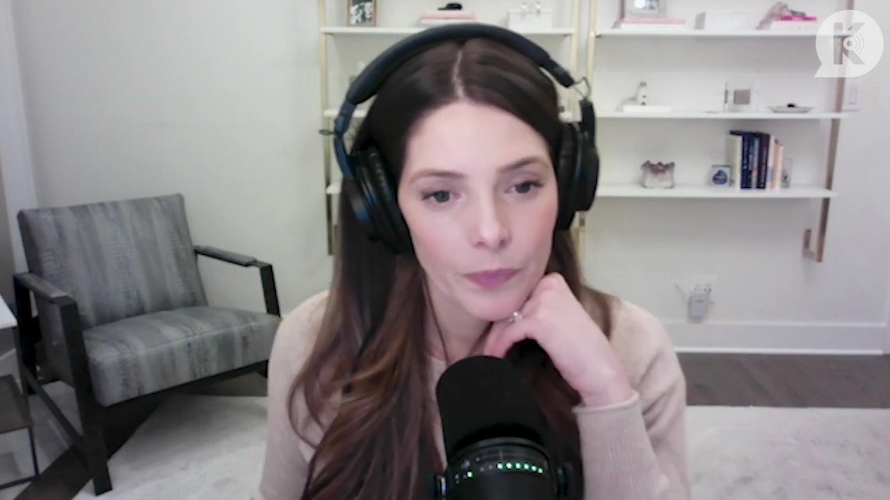 Ashley-Greene-dot-nl_TheTwilightEffect-Finale2MidnightSunandStorytellers2453.jpg Ashley-Greene-dot-nl_TheTwilightEffect-Finale2MidnightSunandStorytellers2453.jpg