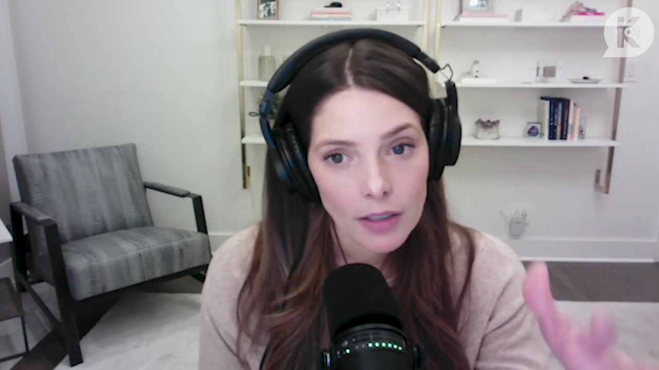 Ashley-Greene-dot-nl_TheTwilightEffect-Finale2MidnightSunandStorytellers2528.jpg