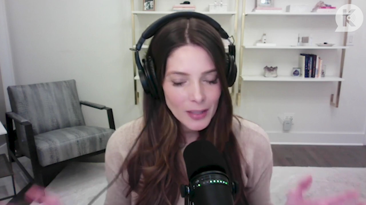 Ashley-Greene-dot-nl_TheTwilightEffect-Finale2MidnightSunandStorytellers2652.jpg Ashley-Greene-dot-nl_TheTwilightEffect-Finale2MidnightSunandStorytellers2652.jpg